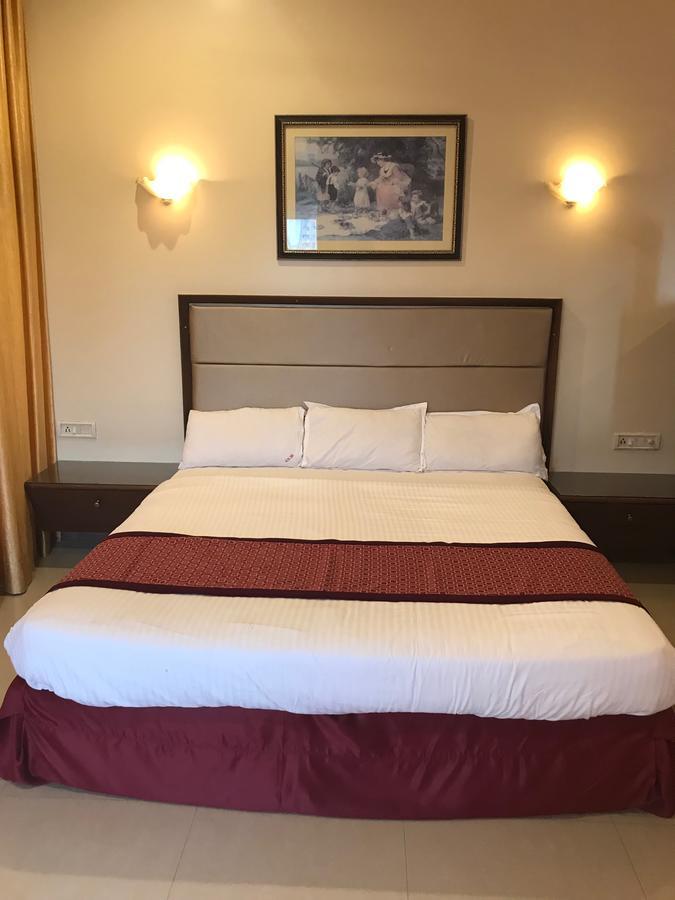 Kohinoor Atc Bed & Breakfast - Mumbai — Photos 3